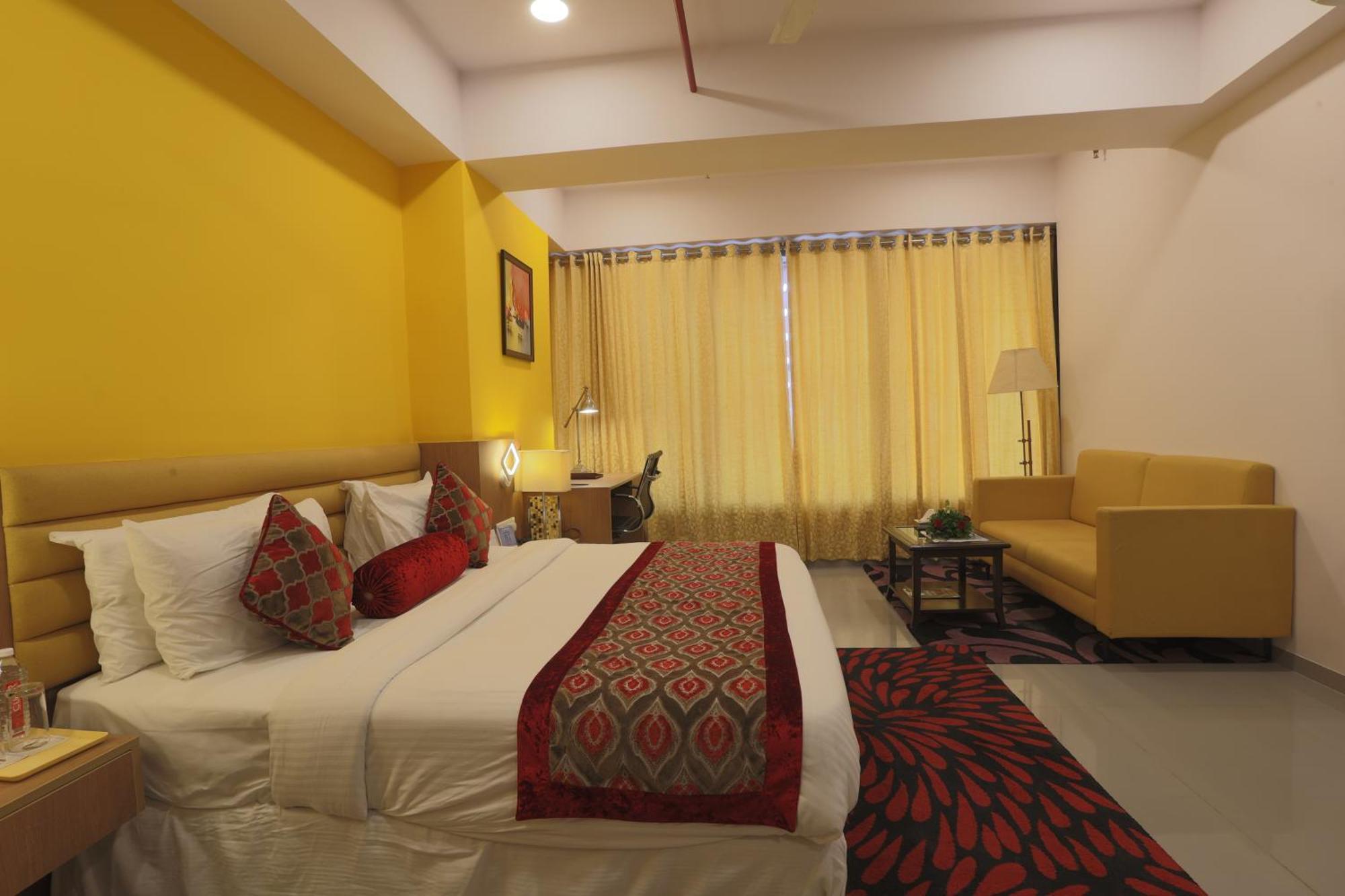 Hotel Downtown Gandhinagar Ngoại thất bức ảnh