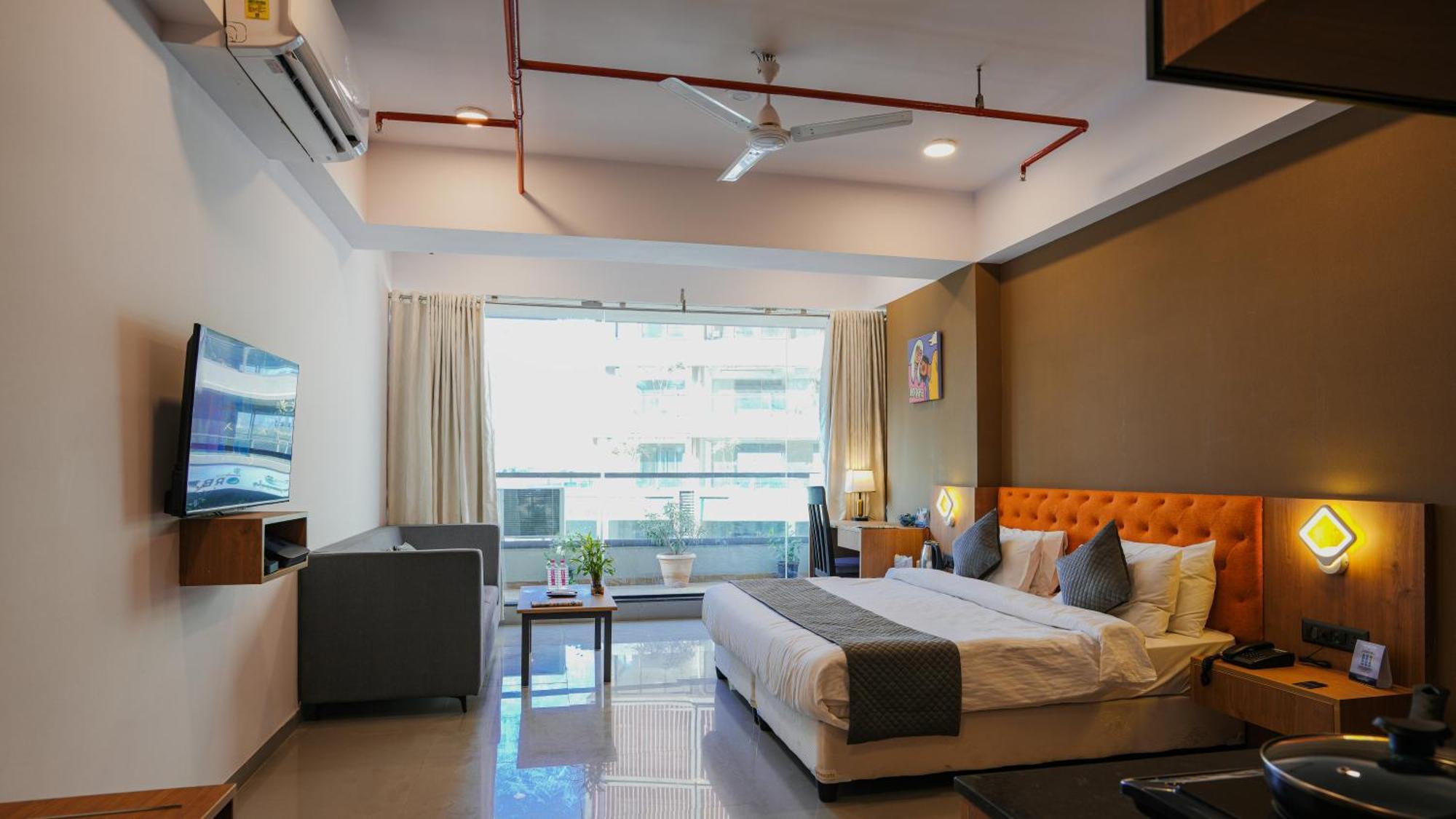 Hotel Downtown Gandhinagar Ngoại thất bức ảnh