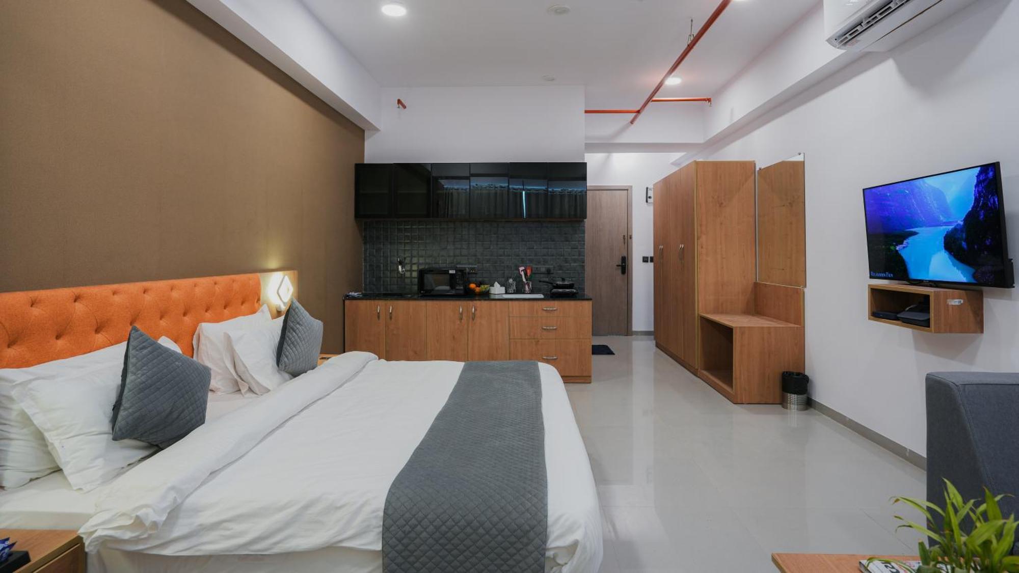 Hotel Downtown Gandhinagar Ngoại thất bức ảnh
